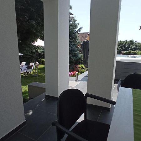 Art Inn Apartmanház Balaton-Gyenesdiás Exterior foto